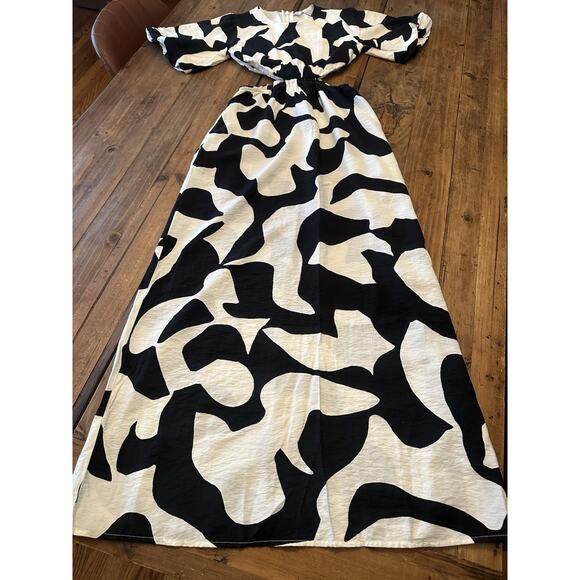 Abercrombie & Fitch Dresses & Skirts - Abercrombie & Fitch Size XS Dress Maxi Abstract Cutouts Puff Sleeve Pockets